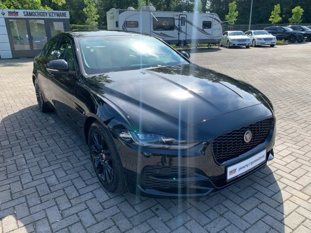 Jaguar XE D200 S 150 kW image number 3