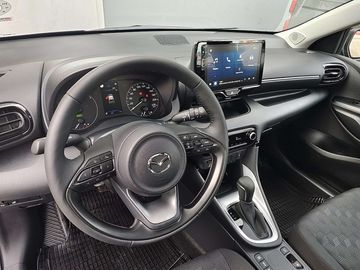 Car image 15