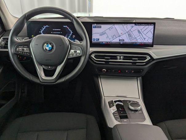 BMW 320i xDrive 135 kW image number 15