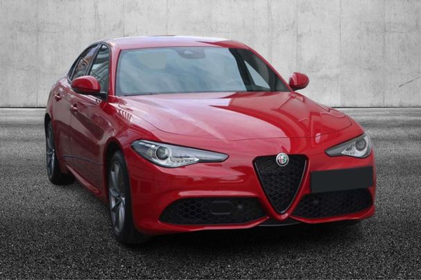 Alfa Romeo Giulia 2.0 Turbo AT8 148 kW image number 2