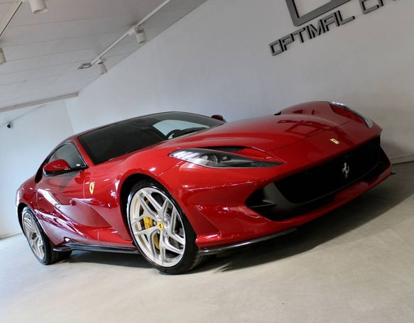 Ferrari 812 Superfast 588 kW image number 2