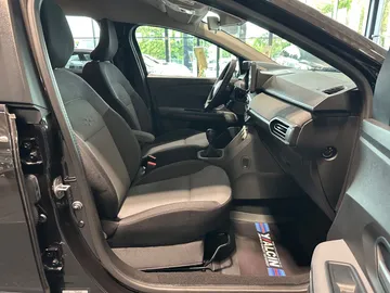 Car image 44