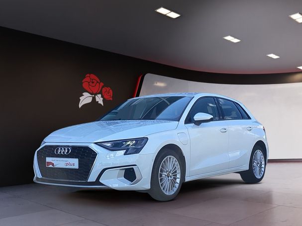 Audi A3 40 TFSIe Sportback Advanced 150 kW image number 1