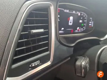 Car image 35