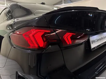 Car image 32