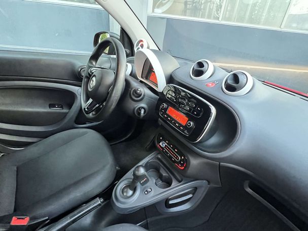 Smart ForTwo cabrio EQ 60 kW image number 22