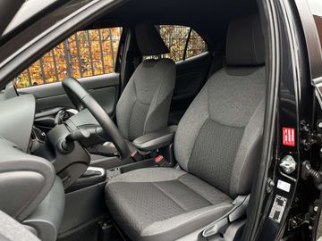 Car image 15