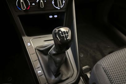 Car image 31