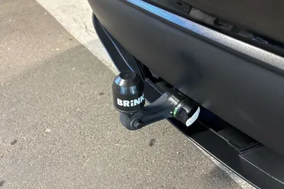 Car image 29