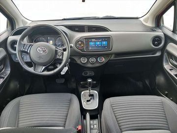 Car image 12