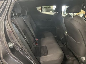 Car image 10