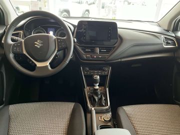 Car image 8