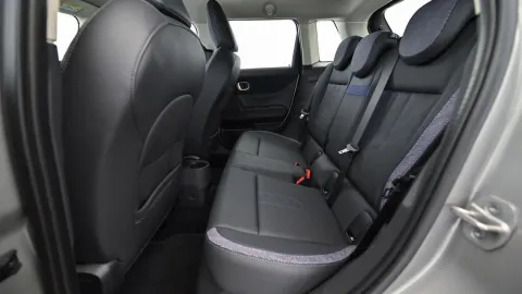 Car image 23
