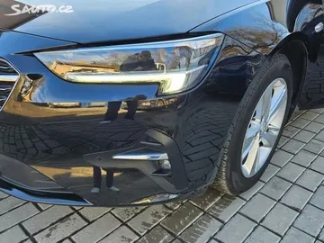 Car image 32