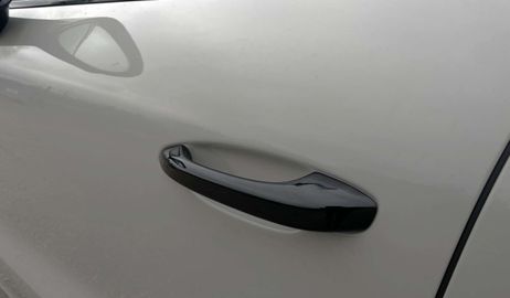 Car image 31