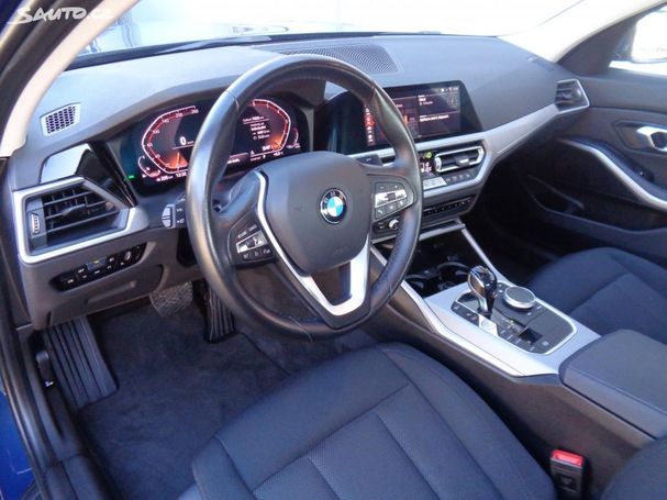 BMW 318i 115 kW image number 8