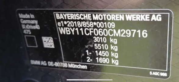 Car image 28