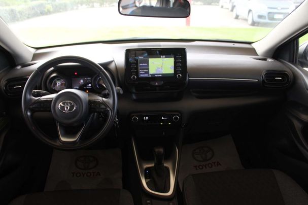 Toyota Yaris 1.5 Hybrid 85 kW image number 9