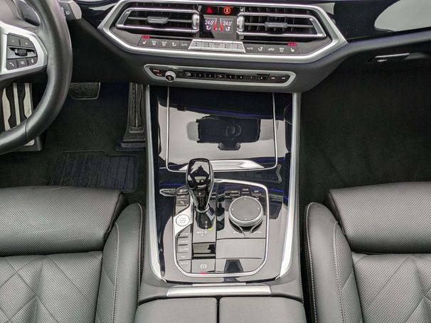 BMW X5 xDrive 210 kW image number 17