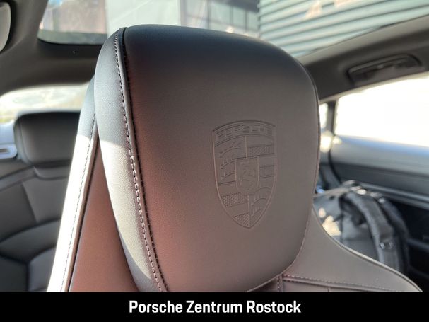 Porsche Taycan 320 kW image number 26