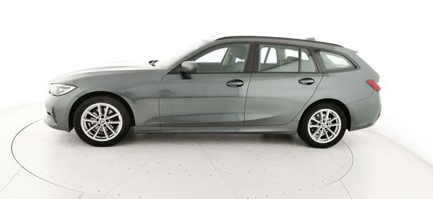 BMW 320d Touring xDrive Advantage 140 kW image number 4