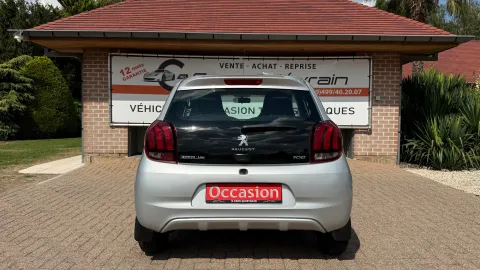 Car image 4