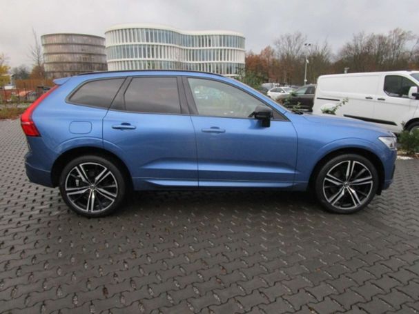 Volvo XC60 AWD B5 173 kW image number 1