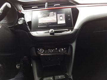 Car image 10