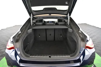 Car image 42