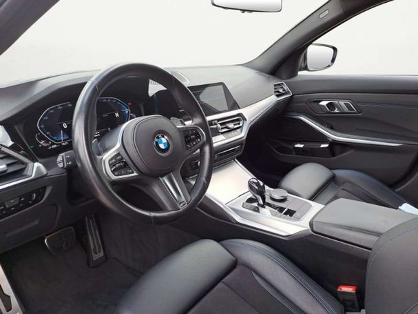 BMW 320 e Touring M Sport 150 kW image number 8