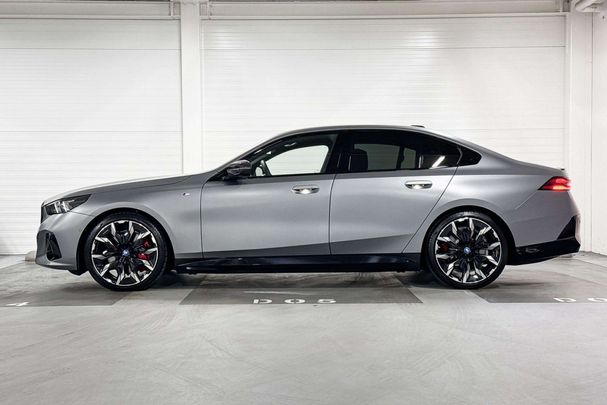 BMW i5 M60 xDrive 442 kW image number 3