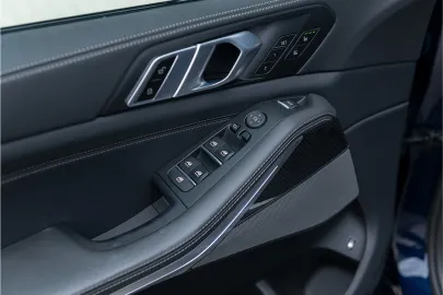 Car image 50
