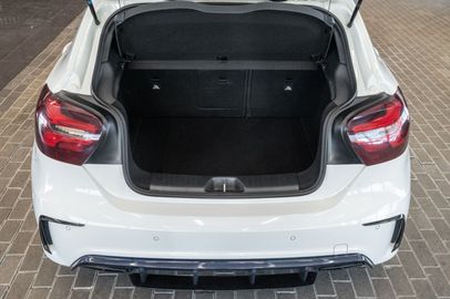 Car image 33