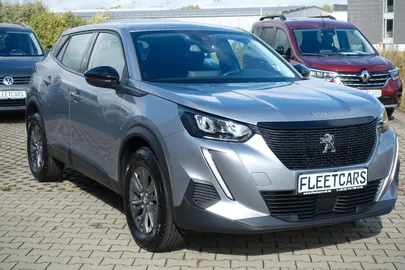Car image 3