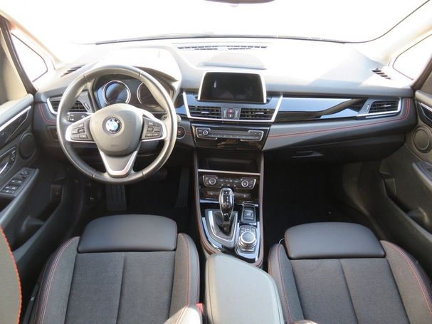 BMW 218i Gran Tourer 103 kW image number 11