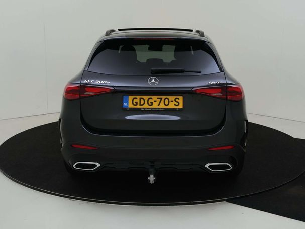 Mercedes-Benz GLC 300 e AMG Line Premium Plus 4Matic 230 kW image number 8