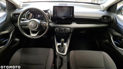 Car image 14