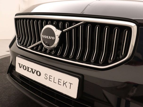 Volvo XC40 B3 Plus 120 kW image number 6