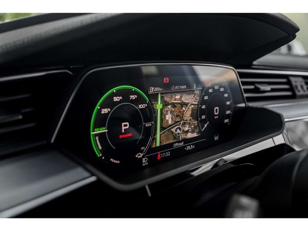 Audi Q8 55 e-tron 300 kW image number 37