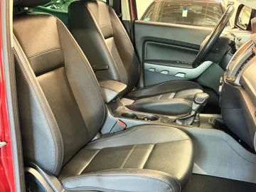 Car image 27