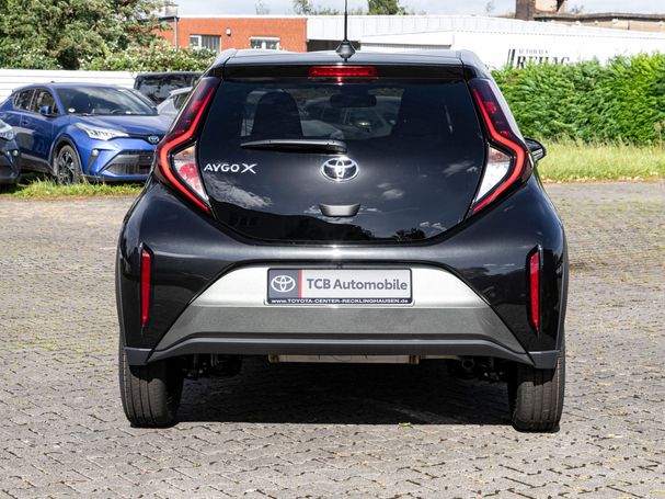 Toyota Aygo X 1.0 53 kW image number 3