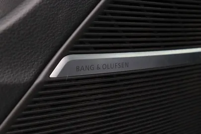 Car image 48