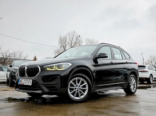 BMW X1 sDrive18i Advantage 103 kW image number 1