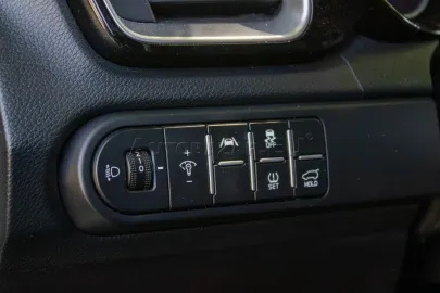 Car image 44