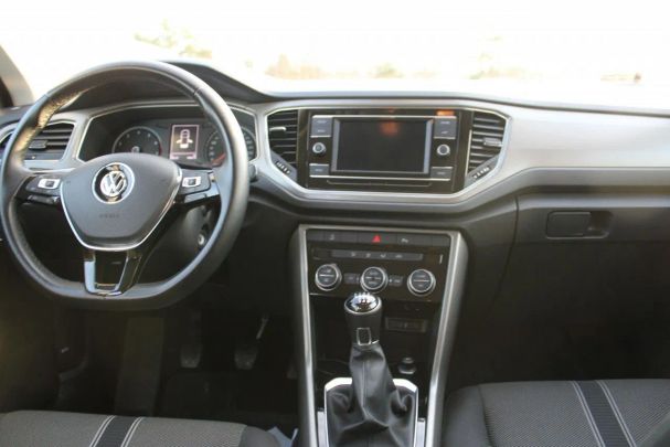 Volkswagen T-Roc 110 kW image number 16