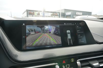 Car image 21