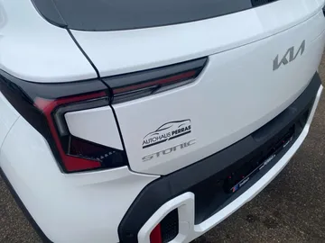 Car image 31