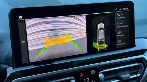Car image 38