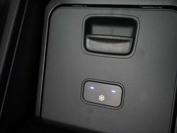 Car image 41