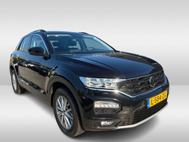 Volkswagen T-Roc 1.0 TSI T-Roc 81 kW image number 2